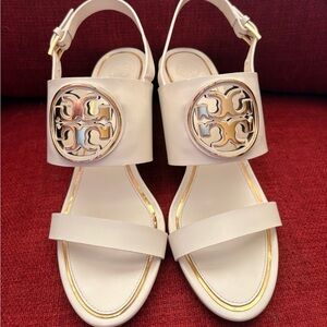 Elegant Tory Burch Miller Metal Cream Sandals size 10